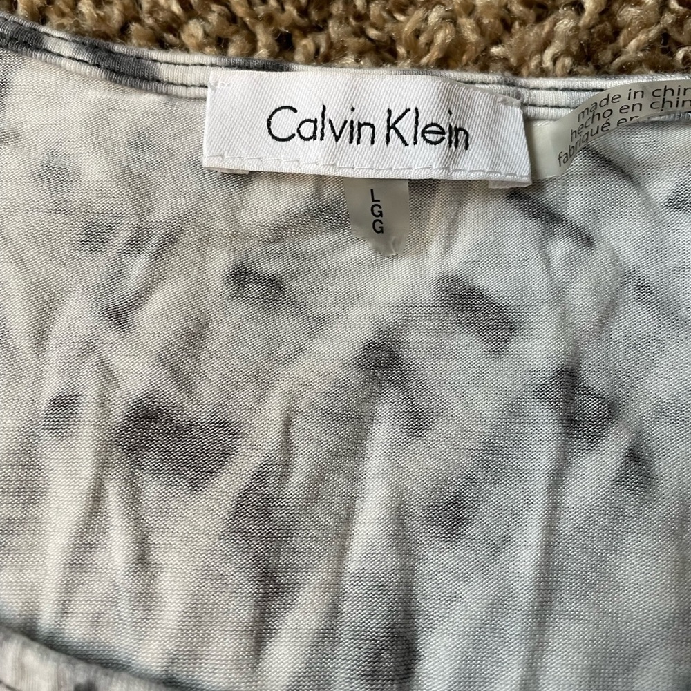 Calvin Klein large white and black opens sleeve blouse - Picture 5 of 7